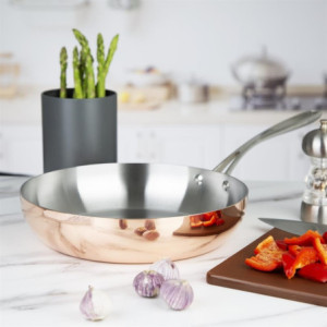Tava s trostrukim zidom od bakra za indukcijsku ploču 280x60 mm Vogue: Izvanredne kulinarske performanse