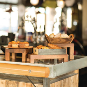 Košara za stol od akacije s ručkama - T&G Woodware - Fourniresto