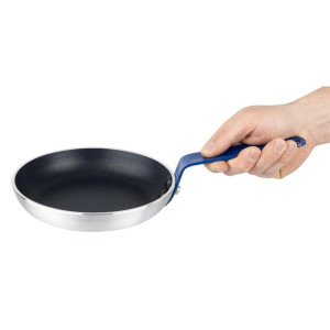 Tava od aluminija s neprianjajućim slojem Teflon Plava ručka 20cm - Gastronoble