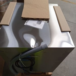 Profesionalna perilica posuđa s dozatorom sredstva za ispiranje i deterdženta - 50 x 50 cm