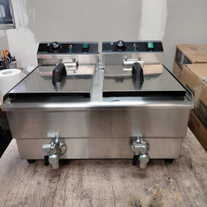 Professional Deep Fryer 2 x 13 L with Drain - Dynasteel: Performance and durability for your kitchen