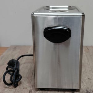 Kuhalo za jaja Dynasteel - 8 jaja: profesionalno kuhanje