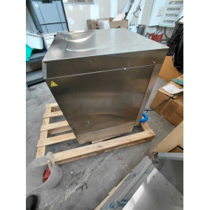 Profesionalna perilica posuđa s dozatorom sredstva za ispiranje i deterdženta te pumpom za pražnjenje - 50 x 50 cm - Dynasteel